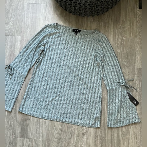 AGB Greyish Blue Bell Sleeve Blouse - Picture 9 of 12
